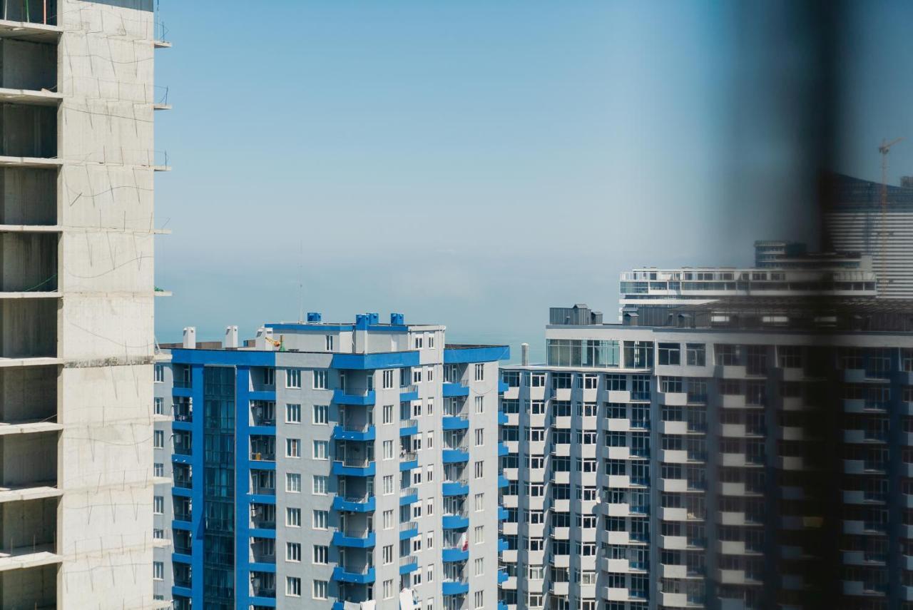 Beach Tower By G-Point Батуми Екстериор снимка